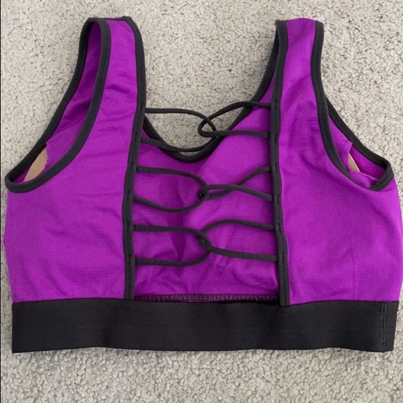 High impact sports bra size medium. Pink with wide straps,  criss cross back - Picture 3 of 3